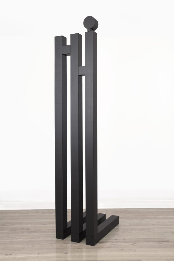 A sculpture consisting of two elongated letters that read Hi